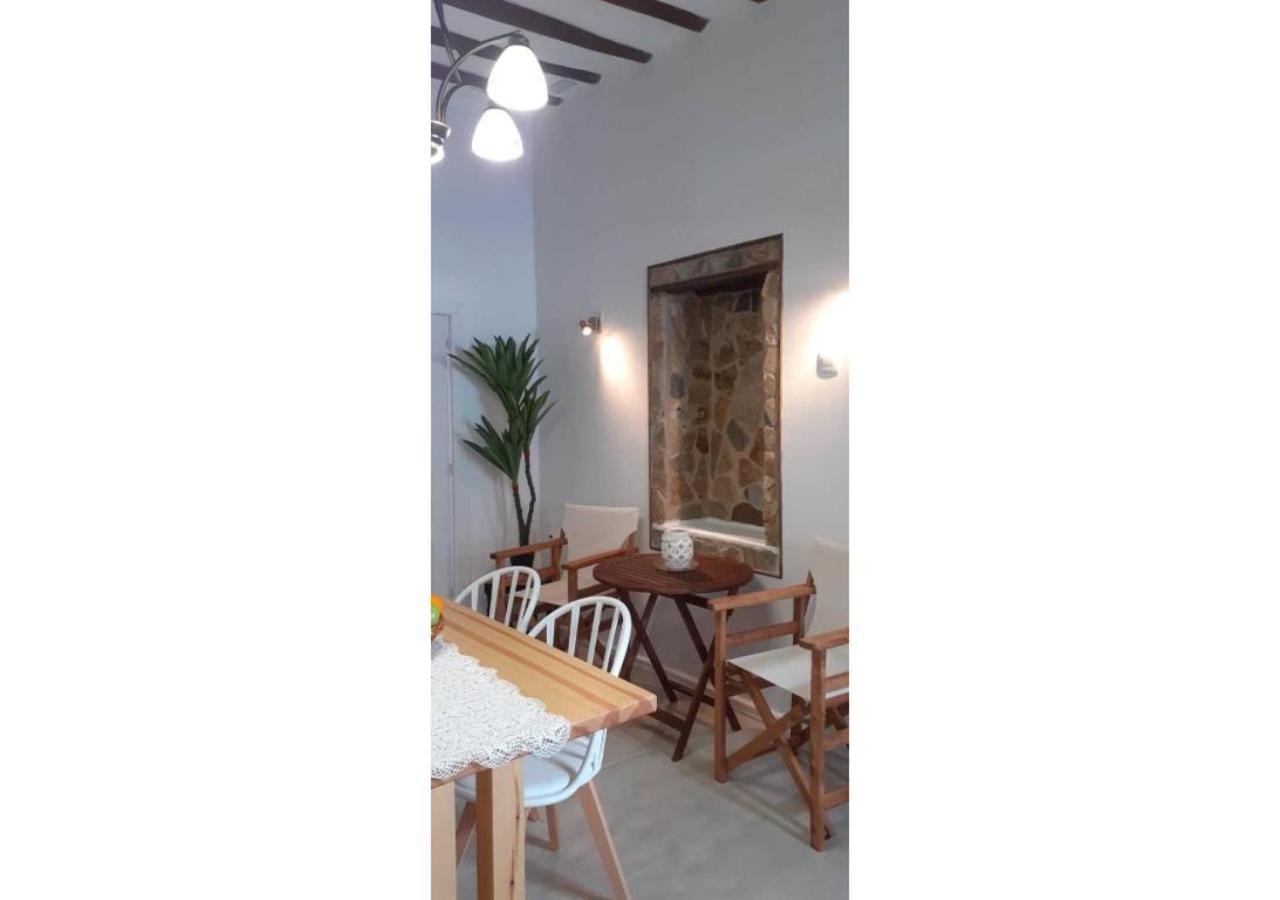 Eleni'S Traditional House Triovasálos エクステリア 写真